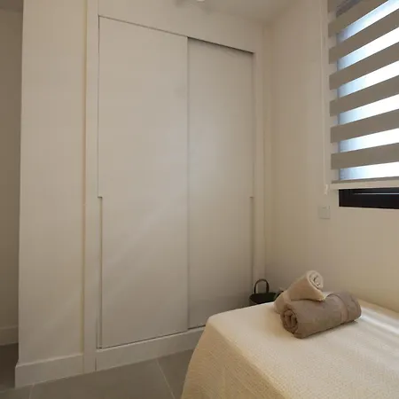 Happy Travel Lily Higueron