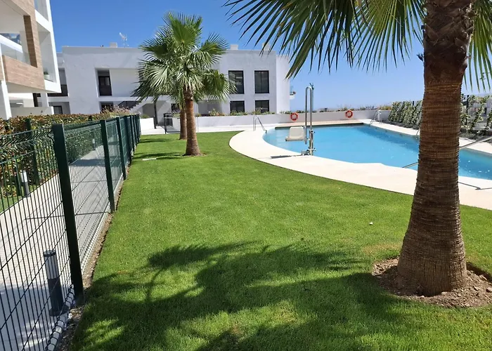 Happy Travel Lily Higueron * Fuengirola