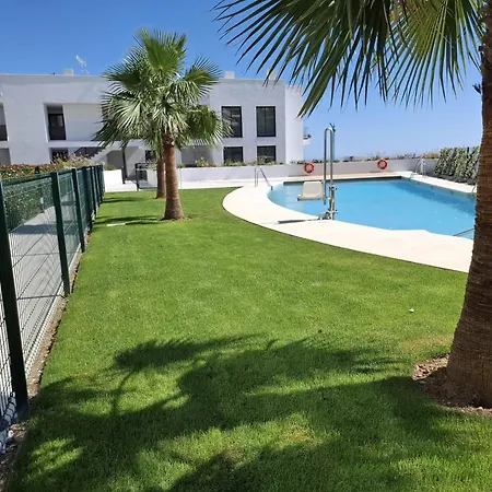 Happy Travel Lily Higueron * Fuengirola